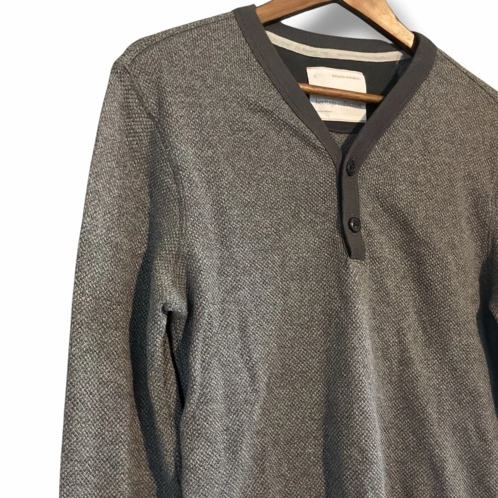 Banana Republic Heritage Collection Grey Thermal Henley Size Small
